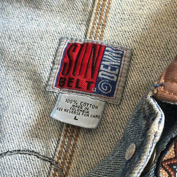 Vintage Sunbelt Denim Jacket Light Wash Embroidered Circular Embroidered Details - Picture 8 of 9